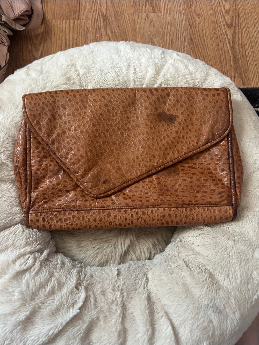 Textured Tan Envelope Clutch with Alligator-Style Pattern